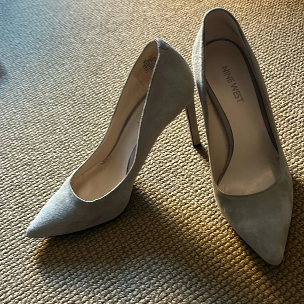Nine West grey suede heels. Worn once! - Picture 1 of 1